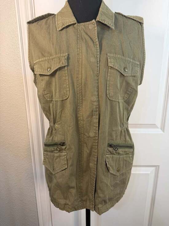 Velvet by Graham & Spencer Jackets & Blazers - Velvet by Graham & Spencer Olive Green Utility Vest Size S